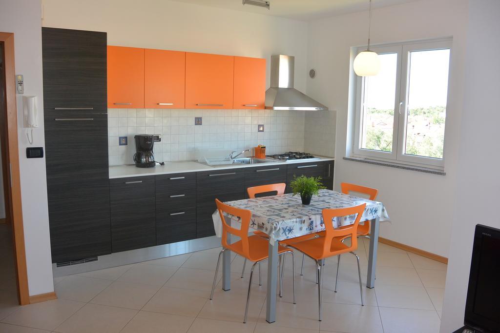 Apartments Residence L'Ulivo 로비니 외부 사진